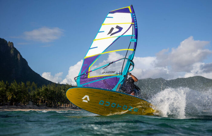 Windsurf Action Duotone 2024